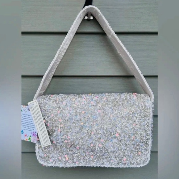 Christmas Santa Holiday Beaded Shoulder Bag - Made in India - Picture 5 of 6